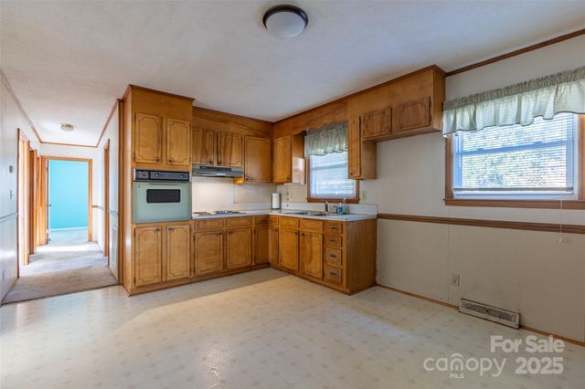 2629 Paula Drive, Gastonia, NC 28054