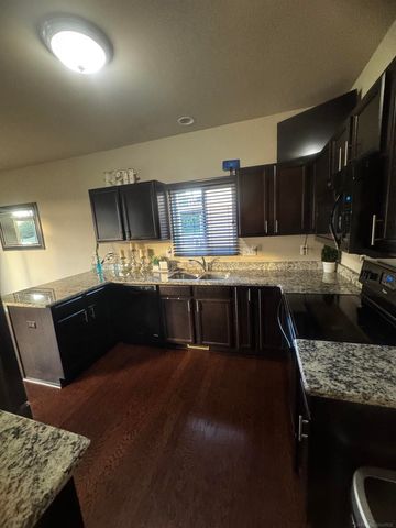 29459 Woodpark Circle 29, Warren, MI 48092