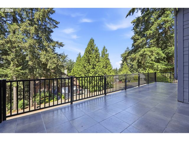 2423 TIPPERARY Ct, West Linn, OR 97068