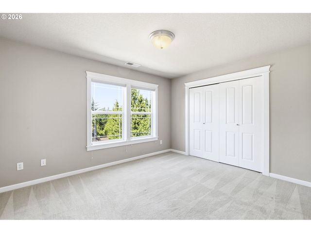 2423 TIPPERARY Ct, West Linn, OR 97068