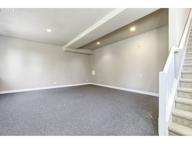 2423 TIPPERARY Ct, West Linn, OR 97068