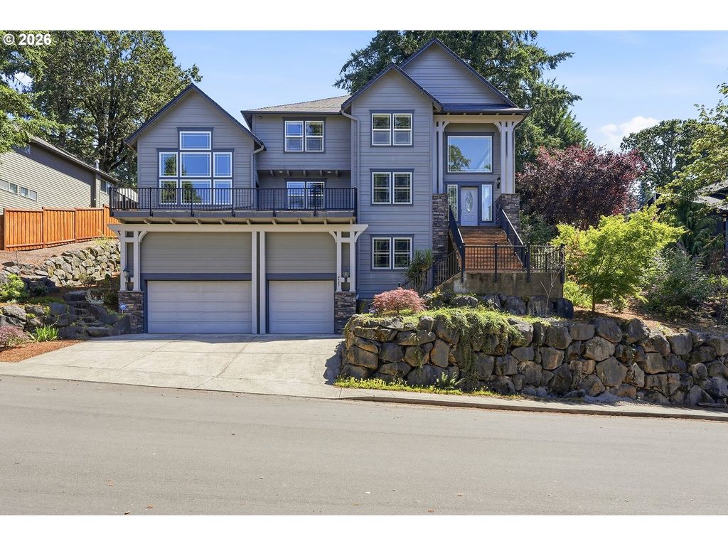 2423 TIPPERARY Ct, West Linn, OR 97068