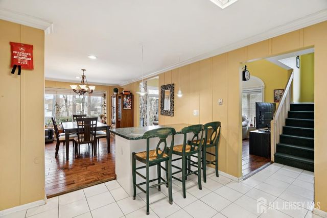 118 Coppertree Court, Edison, NJ 08820