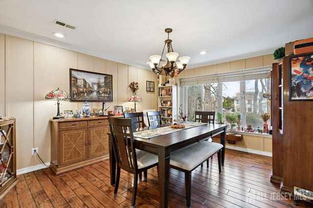 118 Coppertree Court, Edison, NJ 08820