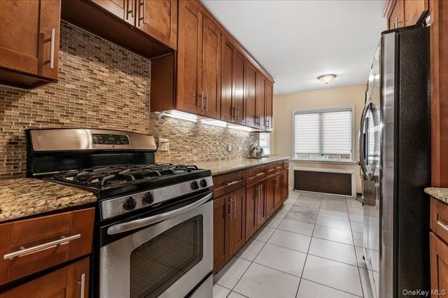 449 Argyle Road, Cedarhurst, NY 11516