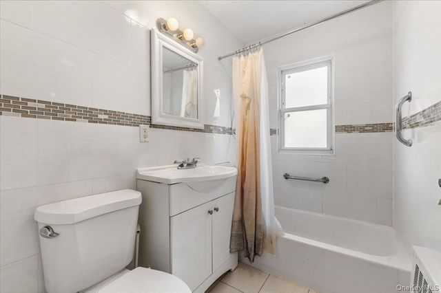 449 Argyle Road, Cedarhurst, NY 11516