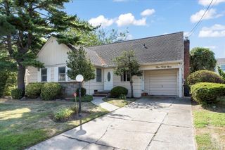 449 Argyle Road, Cedarhurst, NY 11516