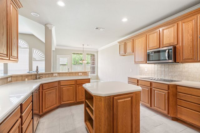 5904 Crestberry Lane, Sachse, TX 75048