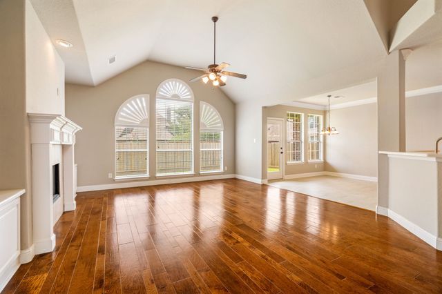 5904 Crestberry Lane, Sachse, TX 75048