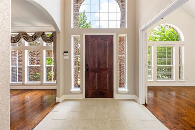 5904 Crestberry Lane, Sachse, TX 75048