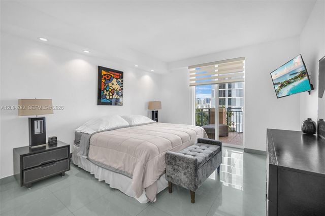 17555 Atlantic Blvd 707, Sunny Isles Beach, FL 33160