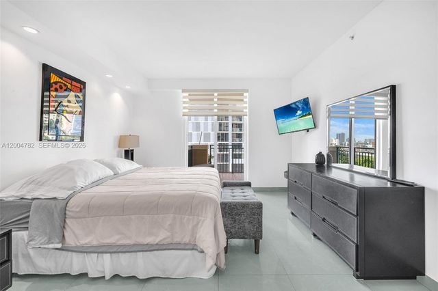 17555 Atlantic Blvd 707, Sunny Isles Beach, FL 33160
