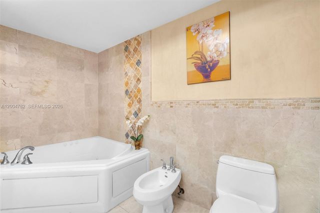 17555 Atlantic Blvd 707, Sunny Isles Beach, FL 33160