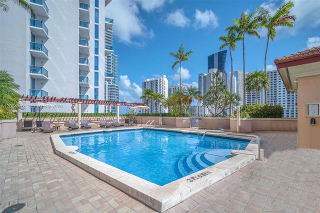 17555 Atlantic Blvd 707, Sunny Isles Beach, FL 33160