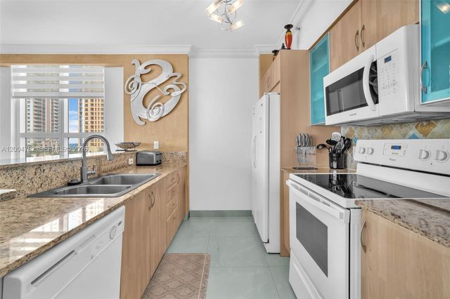 17555 Atlantic Blvd 707, Sunny Isles Beach, FL 33160