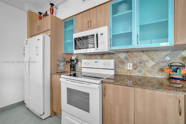 17555 Atlantic Blvd 707, Sunny Isles Beach, FL 33160