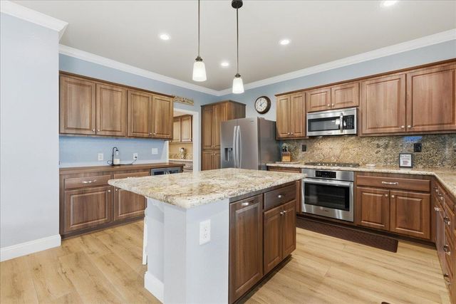 1641 Hummingbird Way, Roseville, CA 95747