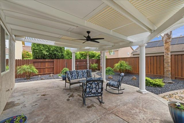 1641 Hummingbird Way, Roseville, CA 95747