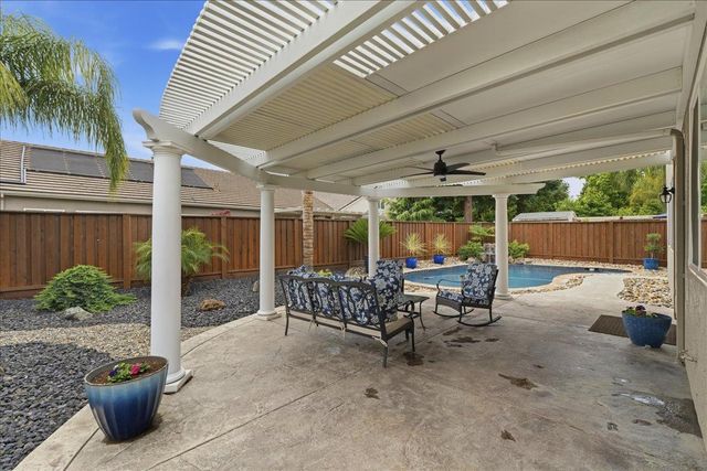 1641 Hummingbird Way, Roseville, CA 95747