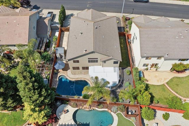 1641 Hummingbird Way, Roseville, CA 95747