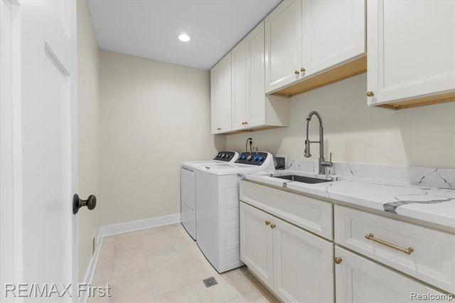 700 Devillen Avenue, Royal Oak, MI 48073