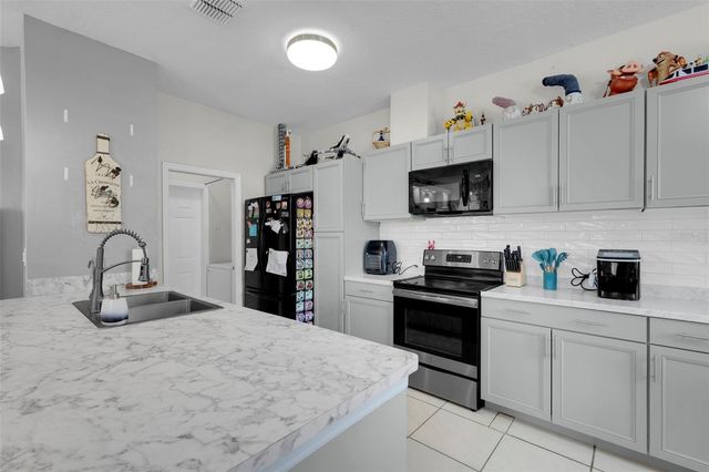 4384 PARADISE COVE COURT, Kissimmee, FL 34746
