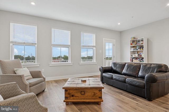 105 HIGHER ROCK CT, North Wales, PA 19454