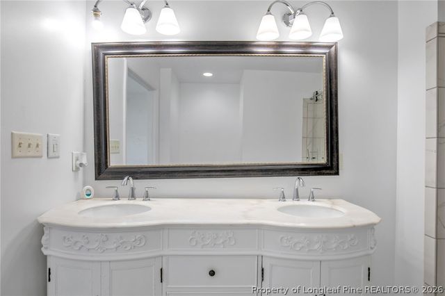 221 Old Baker Road, Maxton, NC 28364