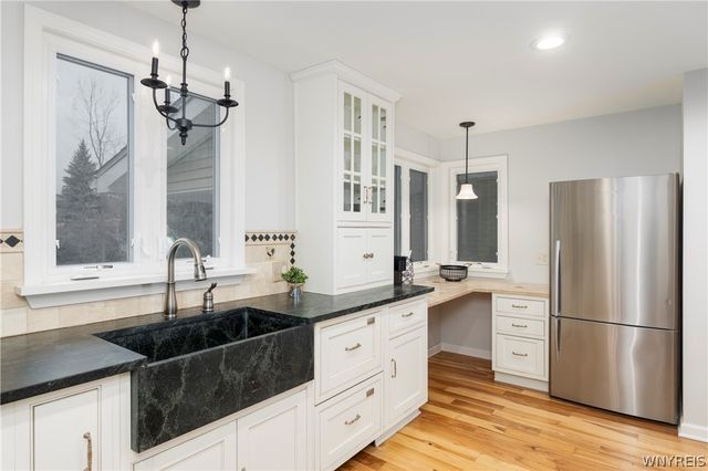 47 Harvard Place, Orchard Park, NY 14127