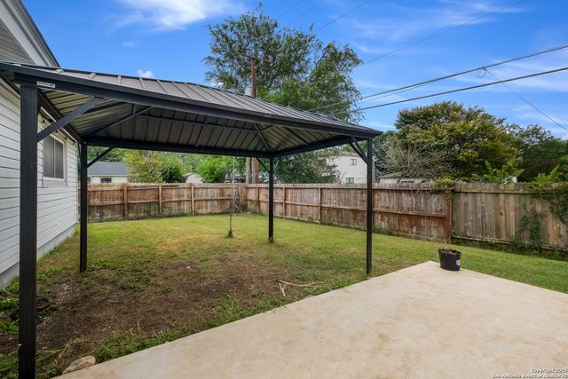 9574 Valley Dale, San Antonio, TX 78250