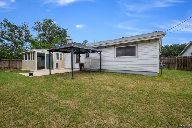 9574 Valley Dale, San Antonio, TX 78250