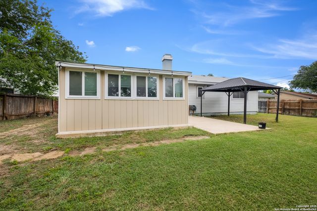 9574 Valley Dale, San Antonio, TX 78250