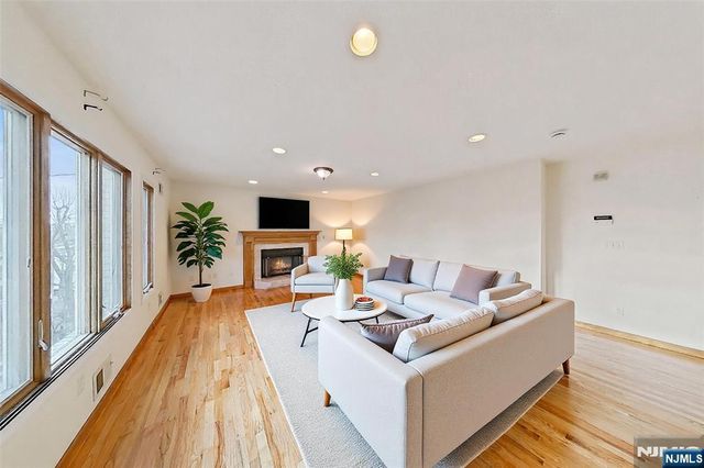 46 Bayliss Street, North Arlington, NJ 07031