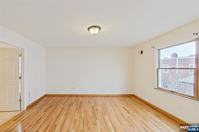 46 Bayliss Street, North Arlington, NJ 07031