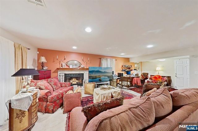 46 Bayliss Street, North Arlington, NJ 07031