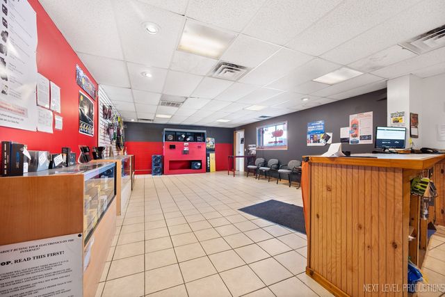 765 VILLA Street, Elgin, IL 60120