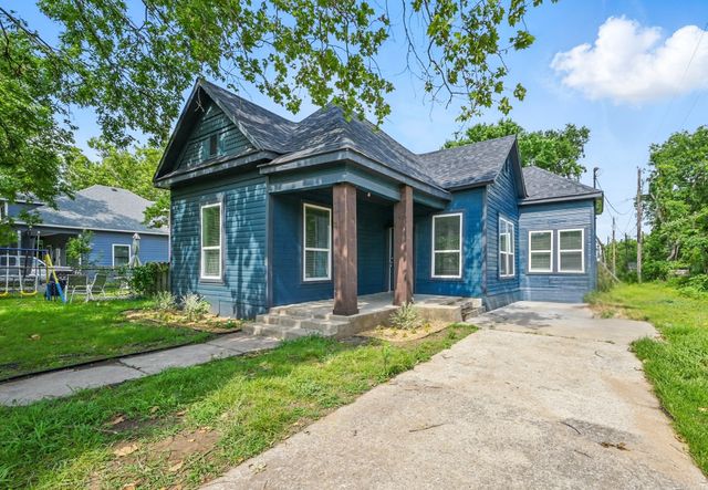 210 N 5th Avenue, Denison, TX 75021