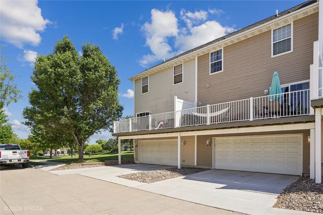 3051 SW White Birch Drive, Ankeny, IA 50023