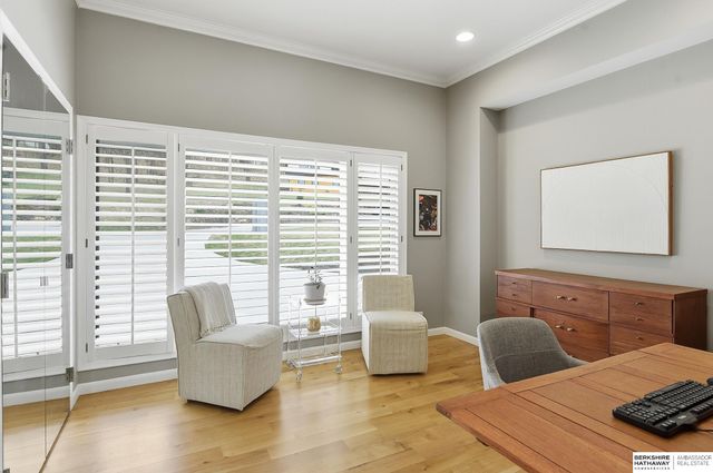 21839 Hillandale Road, Omaha, NE 68022