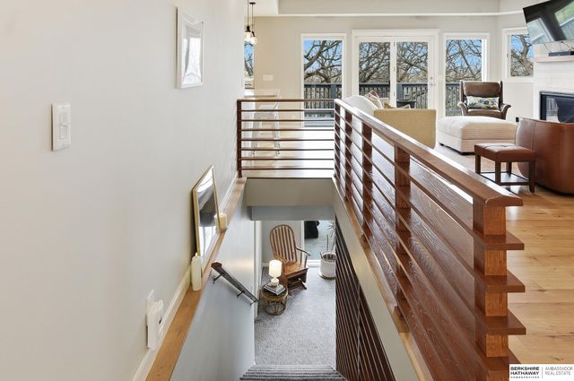 21839 Hillandale Road, Omaha, NE 68022