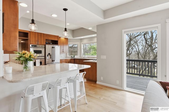 21839 Hillandale Road, Omaha, NE 68022