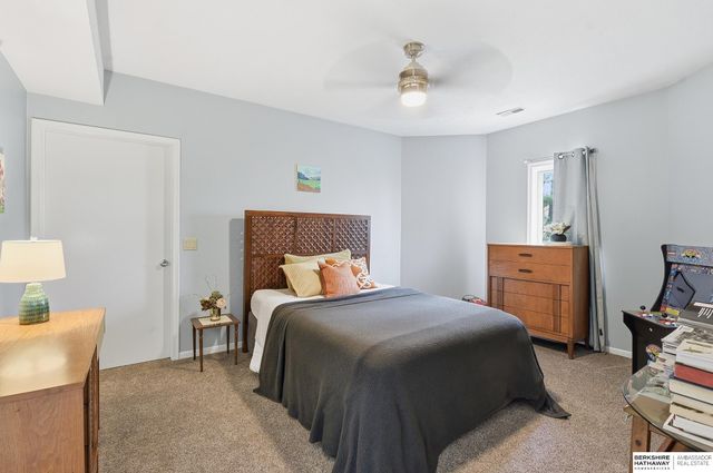 21839 Hillandale Road, Omaha, NE 68022