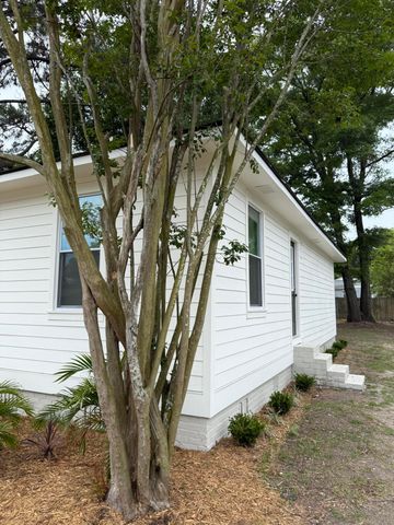 2306 Kent, North Charleston, SC 29405