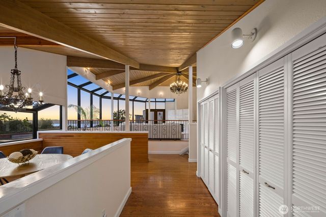 812 S Marine Hills Way, Federal Way, WA 98003