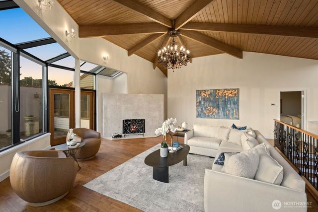812 S Marine Hills Way, Federal Way, WA 98003