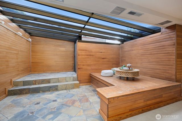 812 S Marine Hills Way, Federal Way, WA 98003