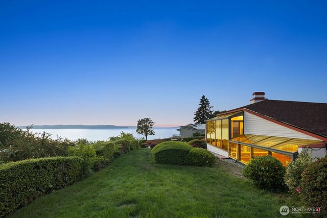 812 S Marine Hills Way, Federal Way, WA 98003