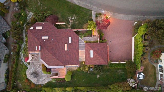812 S Marine Hills Way, Federal Way, WA 98003