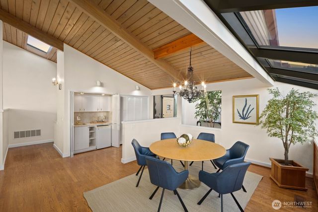 812 S Marine Hills Way, Federal Way, WA 98003