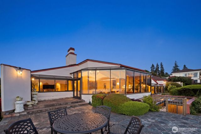 812 S Marine Hills Way, Federal Way, WA 98003